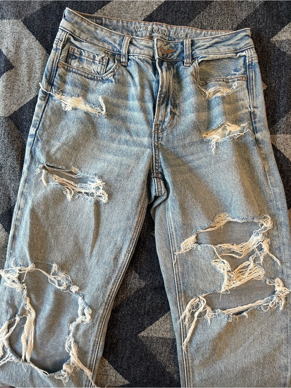 American Eagle Outfitters 4 Regular Distressed Jeans